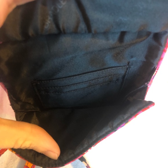 Vera Bradley Crossbody - Picture 4 of 13